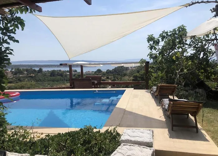 Family Friendly House With A Swimming Pool Banjol, Rab - 23127 Rab Town