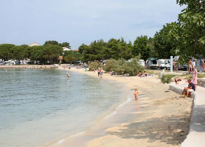Family Friendly House With A Swimming Pool Banjol, Rab - 23127 Casa vacanze