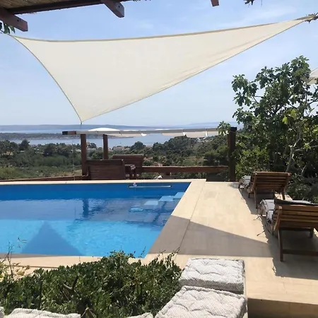 Family Friendly House With A Swimming Pool Banjol, Rab - 23127 Rab Town