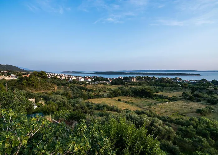 Family Friendly House With A Swimming Pool Banjol, Rab - 23127 Rab Town